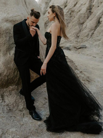 黒のウェディングドレス A ライン ノースリーブ バックレス レース トレイン ブライダル ガウン無料カスタマイズ