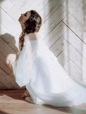 アイボリーのシンプルなレースのウェディングドレス、トレインAラインのオフショルダー長袖バックレスブライダルガウン