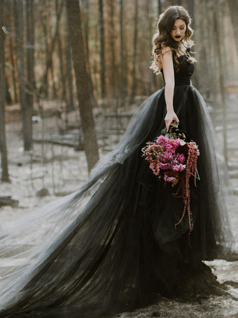 黒のウェディングドレス A ライン ノースリーブ バックレス レース トレーン ブライダル ガウン無料カスタマイズ