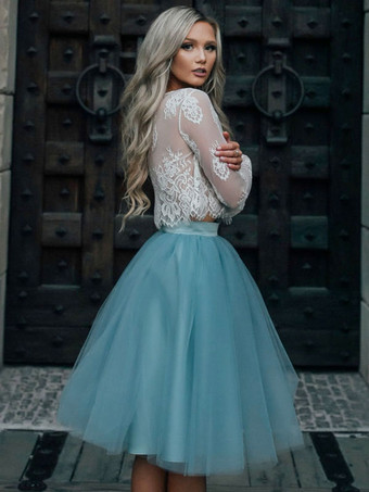 ブルーのシンプルなウェディングドレスラインデザインのネックラインレースチュールブライダルガウン