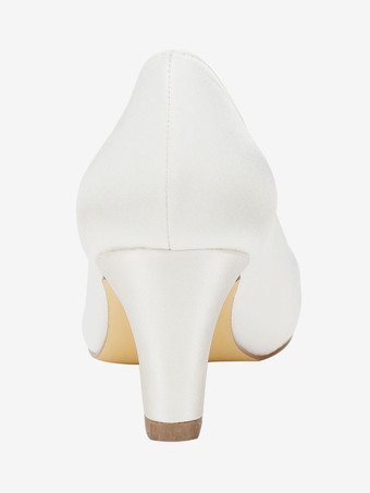 アイボリーウェディングシューズサテンラウンドトゥチャンキーヒールスリップオンブライダルシューズ