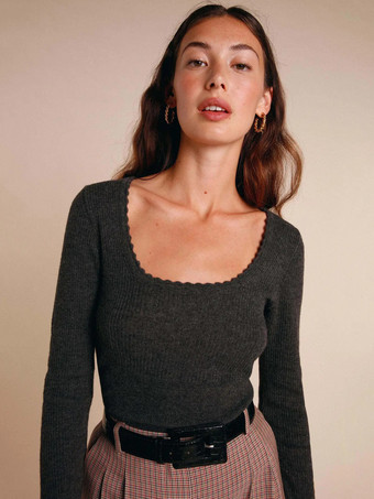 Suéter de mujer Suéter gris Cuello cuadrado Manga larga Suéteres de poliéster