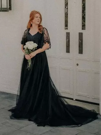 Black Wedding Dresses 2026 Lace A-Line Short Sleeves With Train Bridal Dress Free Customization