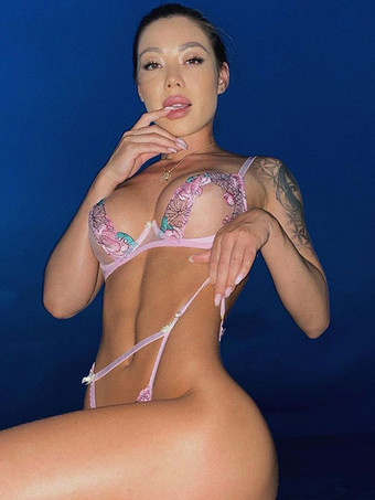 女性用ブラ ピンク 刺繍入り 2ピース ランジェリーブラ