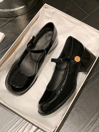 Chaussures vintage en cuir verni noir à bout rond