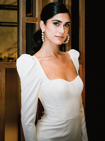 ショートウェディングドレス ティーレングス 恋人ネック 長袖 マーメイド ストレッチ クレープ ブライダルドレス 無料カスタマイズ