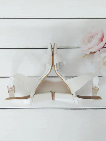 白いウェディングシューズ オープントゥ バックルディテール ブロックヒール ブライダルシューズ