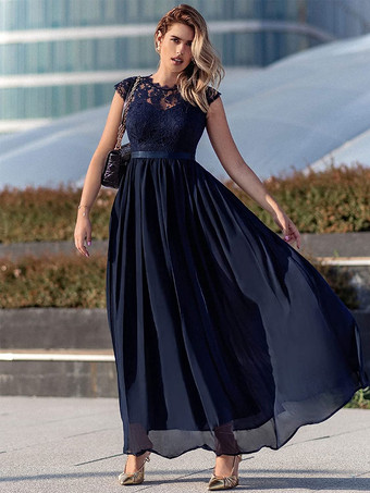 Темно-синее платье макси с короткими рукавами и кружевным лифом с лентой на талии платья для выпускного вечера