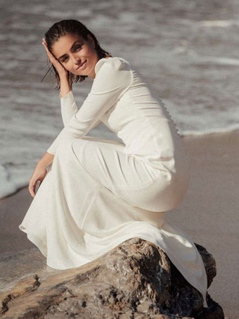 シンプルなウェディングドレス シース ジュエルネック 長袖 ボタン ブライダルドレス