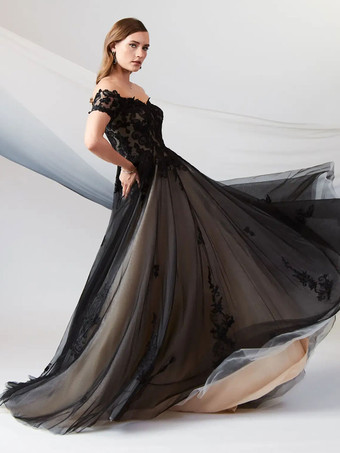 黒のウェディングドレス A ライン半袖レース床の長さのブライダルガウン無料カスタマイズ