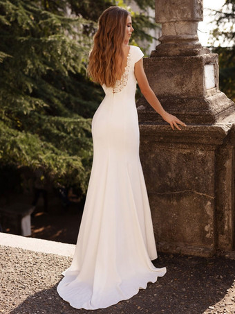 ウェディングドレス Vネック 半袖 レース付き トレインブライダルドレス 無料カスタマイズ