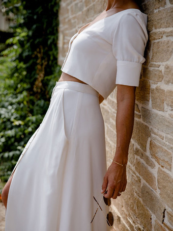 アイボリー ツーピース ウェディング ドレス ストレッチ クレープ スプリット フロント V ネック A ライン スイープ半袖無料カスタマイズ