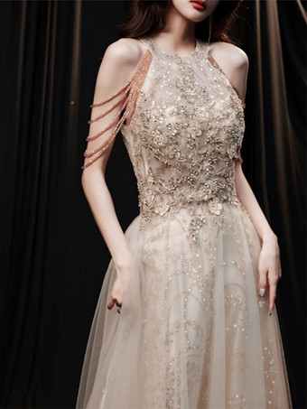 カクテルドレス付き 美しい床長のプリンセスシルエット ホルターネックの花