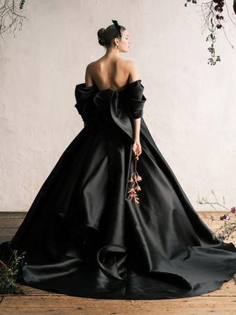 黒のウェディングドレス夜会服半袖サテン生地床長さのブライダルドレス無料カスタマイズ