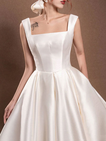 ホワイトショートウェディングドレススクエアネックノースリーブAラインティーレングスブライダルドレス無料カスタマイズ