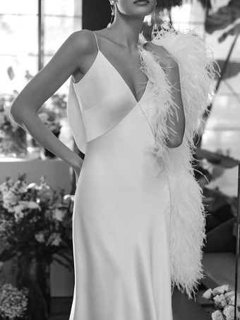 Schlichtes Brautkleid Satingewebe Mermaid- elfenbeinfarbe Standesamtkleid