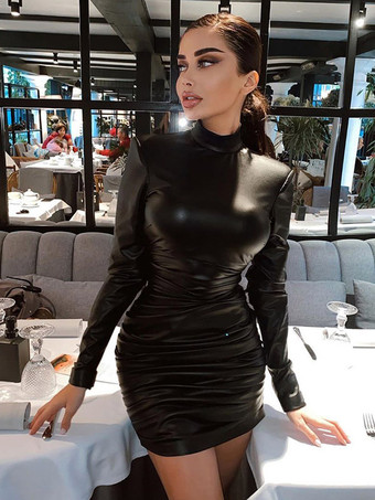 メタリックカラーのボディコンドレスパッド入りショルダープリーツシースドレス