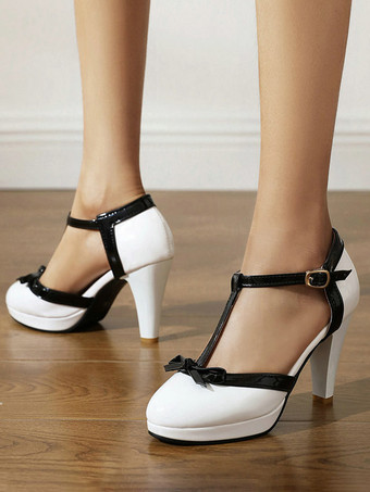 ホワイト 女性ラウンドトゥチャンキーヒール 1950 年代ヴィンテージシューズ、リボン付き