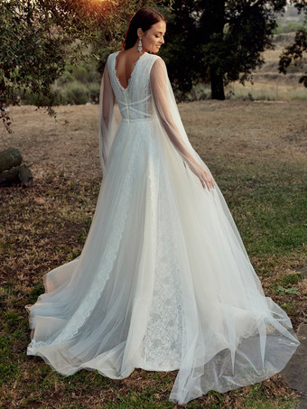 シンプルなウェディングドレス A ライン V ネック ノースリーブ サッシュ ブライダル ドレス