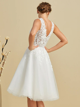 ショートウェディングドレス 膝丈 Vネック ノースリーブ Aライン ナチュラルウエスト レース ブライダルドレス