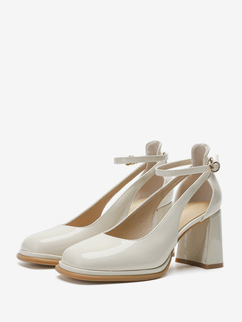 Panna Décolleté da donna. Bella punta quadrata in pelle verniciata che aumenta l'altezza