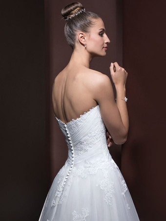 ホワイトショート ウェディングドレス ストラップレス ノースリーブ Aライン 膝丈 ブライダルドレス