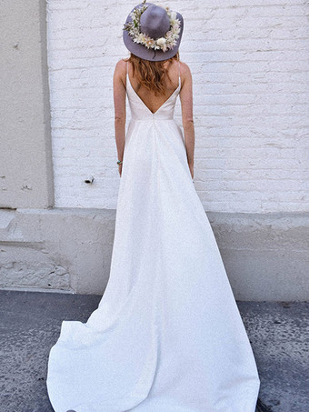 シンプルなウェディングドレス サテン生地 Vネック ノースリーブ Aライン ブライダルドレス