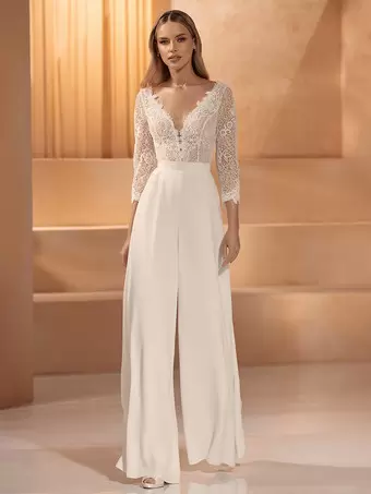 Ivory Bridal Jumpsuit 2024 Lace Ankle-Length A-Line V-Neck Sleeveless  Wedding Jumpsuit - Milanoo.com
