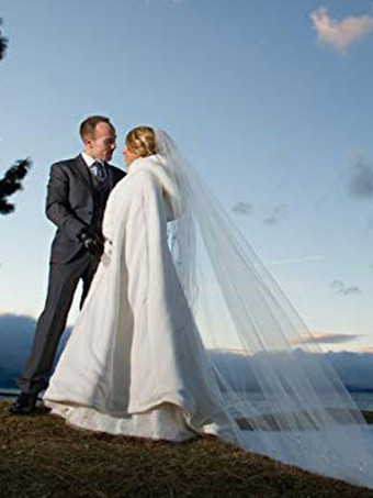 ウェディングラップ アイボリーマント フェイクファー ブライダルカバーアップ