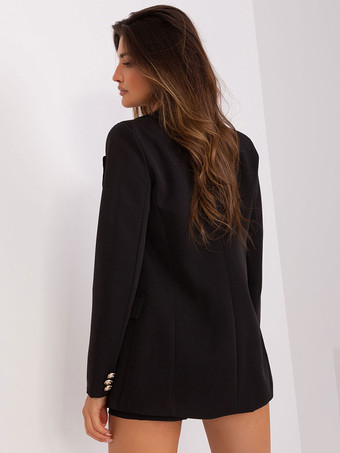 Chaquetas clásicas con solapa y hombros acolchados con un solo botonadura