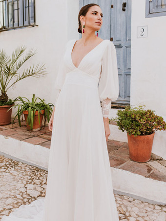 ボヘミアンウェディングドレス レース レース Aラインスイープ ナチュラルウエスト バックレス 長袖 Vネック アイボリー