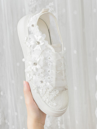 レース ウェディング フラット アイボリー ラウンドトゥ 花のディテール レースアップ ブライダル シューズ