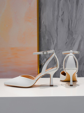 ヌードキトゥンヒールパンプスレディースポインテッドトゥアンクルストラップポンプ