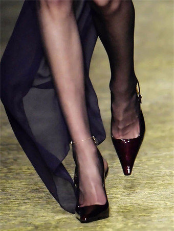 Chaussures habillées noires pour femmes escarpins à bout pointu et à talons hauts de forme spéciale