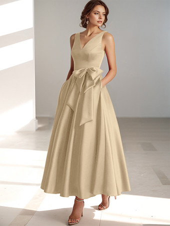 ベージュ 花嫁の母親のためのパーティードレス Vネック ノースリーブ Aライン リボン 結婚式用ゲストドレス