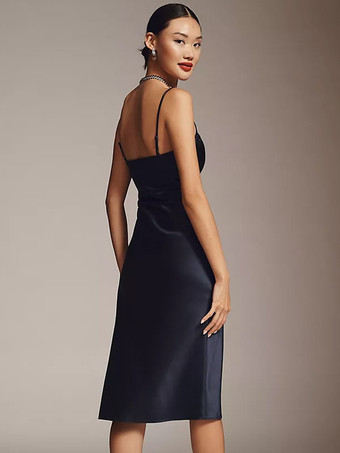 ショートブライドメイドドレス サテン生地 ノースリーブ スクエアネック ウェディングパーティードレス