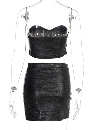 Completo coordinato in similpelle da due pezzi per la serata 2025