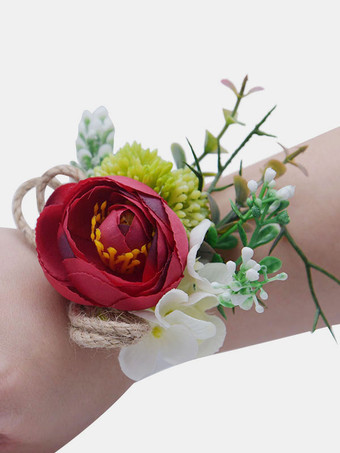 花嫁介添人の結婚式の手首の花