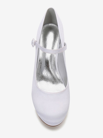 レディースウェディングシューズ　2025　ホワイト　キトゥンヒールs　ラウンドトゥ　メリージェーンシューズ