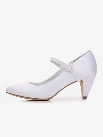 レディースウェディングシューズ　2025　ホワイト　キトゥンヒールs　ラウンドトゥ　メリージェーンシューズ