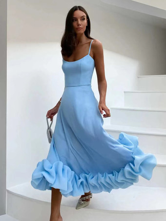 ベビーブルーパーティードレス ライラック スパゲッティ ストラップ バックレス カップケーキ エッジ プロム ミディドレス