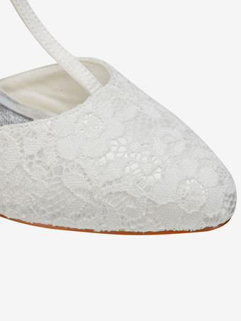 レースウェディングシューズ　2026　アイボリー　ポインテッドトゥ　Tタイプ　バックルディテール　ヴィンテージブライダルシューズ