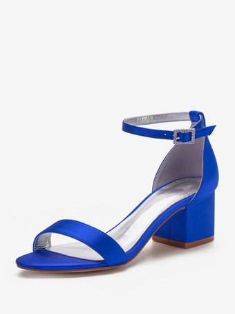 ブルー ウェディングシューズサテンホワイトポインテッドトゥのラインストーンChunlyヒールミッドアンクルストラップブライダルシューズ