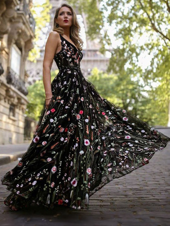 Black Maxi Dress V Neck Sleeveless Flower Embroidered Tulle Prom Dresses
