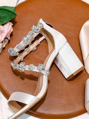 ヒールサンダルホワイトチャンキーヒールオープントゥラインストーンチェーンサテンアンクルストラップヒール