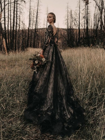 ゴシック ブラック ウェディングドレス レース プリンセス シルエット 長袖 レース コートトレーン ブライダルガウン 自由なカスタマイズ