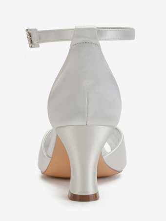 アイボリーのウェディングシューズサテンのぞき見つま先のラインストーンの分厚いかかとのブライダルシューズ