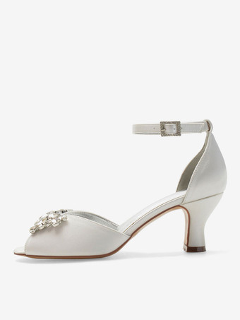 アイボリーのウェディングシューズサテンのぞき見つま先のラインストーンの分厚いかかとのブライダルシューズ