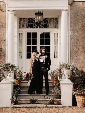 ゴシックブラックのウェディングドレス A ラインストライプネックノースリーブトレーンブライダルガウン無料カスタマイズ