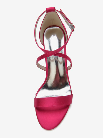 女性のかかとアイボリースチレットヒール先のとがったつま先手作りサテンサンダルロートップヒール